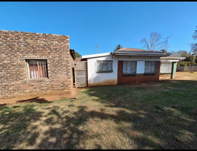 5 BEDROOM HOUSE FOR SALE IN VANDERBIJLPARK CW 6